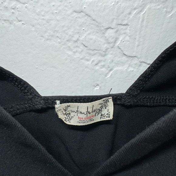 FREE PEOPLE BLACK SEXY CROP TOP XS EUC LIKE NEW - Picture 3 of 7